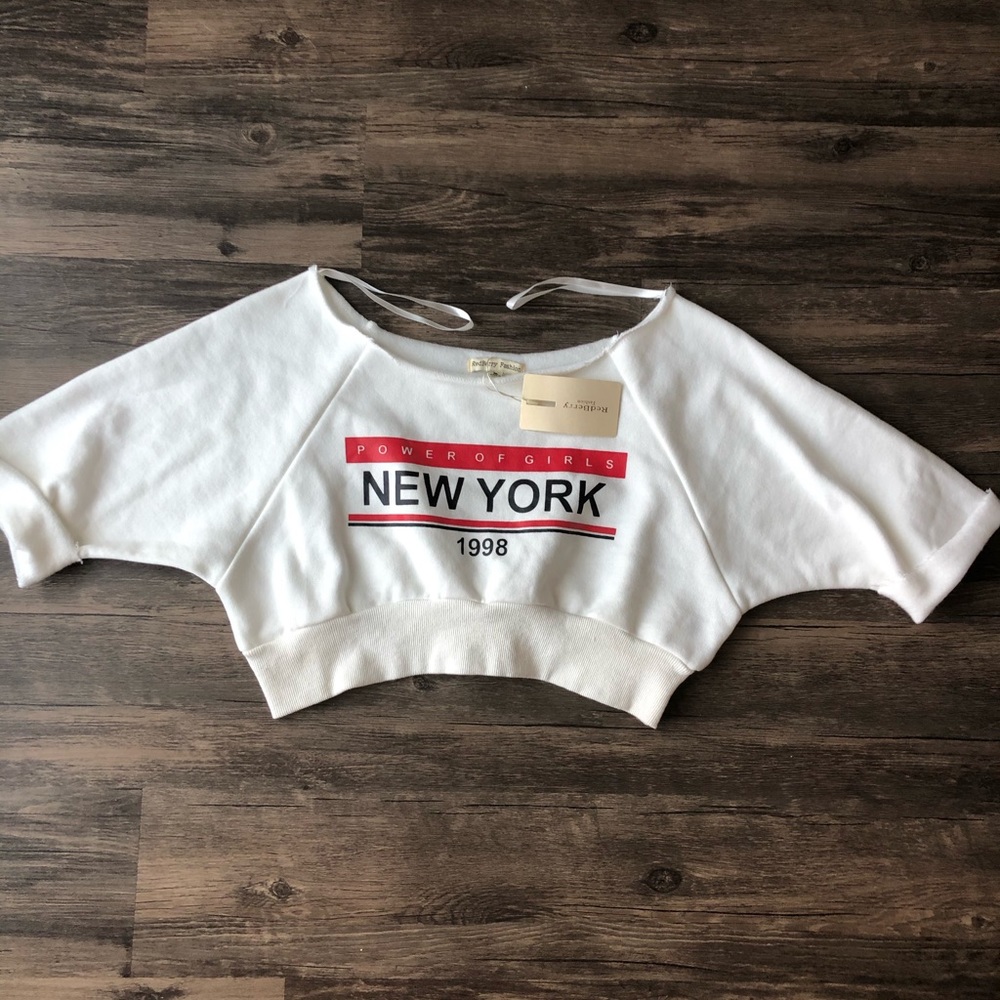 NWT RedBerry Fashion cropped sweatshirt